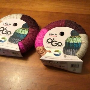 Caron Yarnspirations Colorama O’Go tangle free yarn - 1 skein
